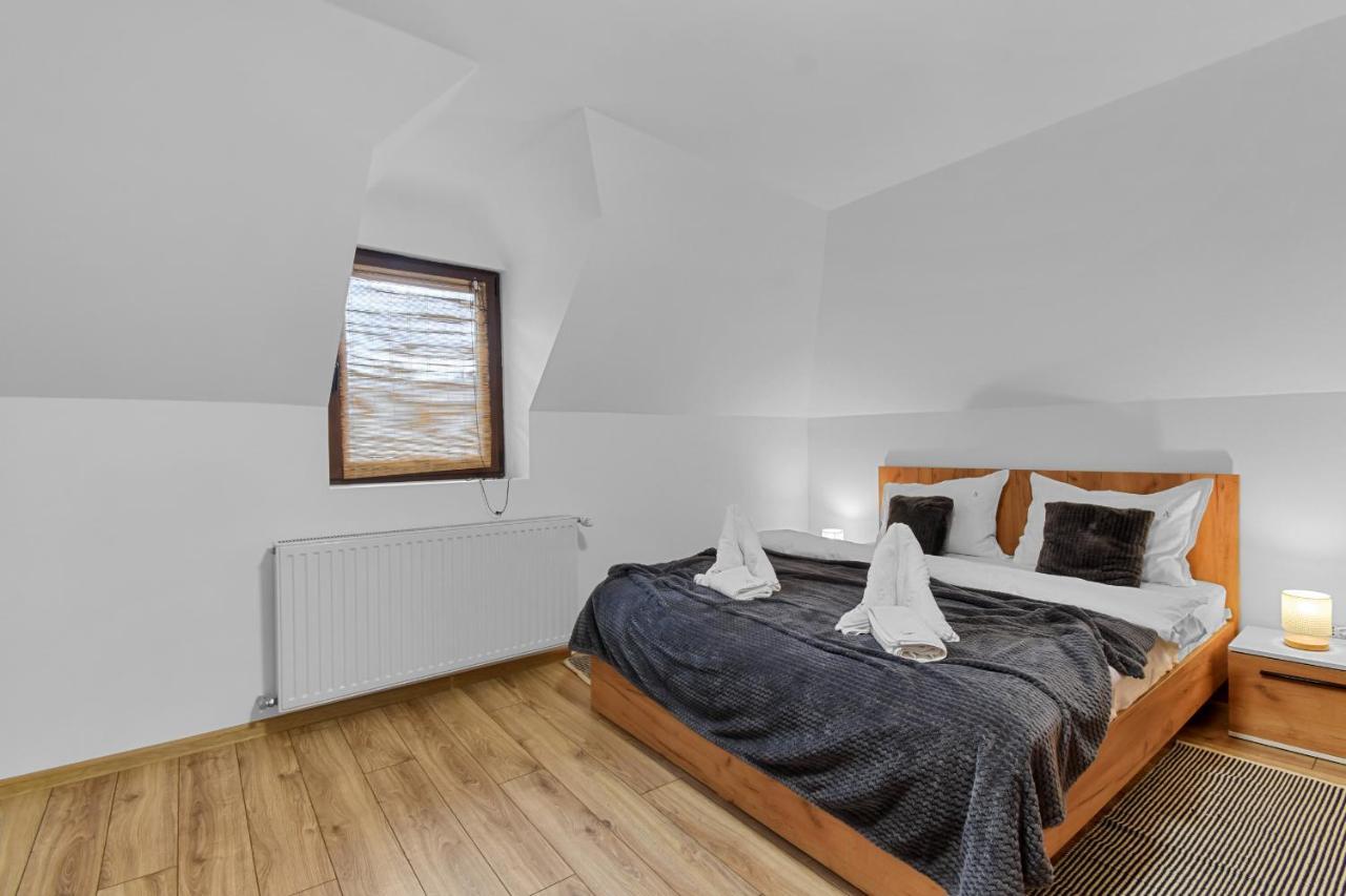 Two Bedrooms Hytta Apartment Sinaia Exteriér fotografie