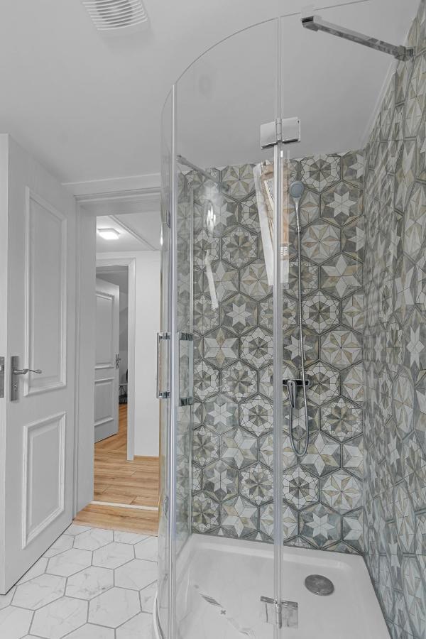 Two Bedrooms Hytta Apartment Sinaia Exteriér fotografie