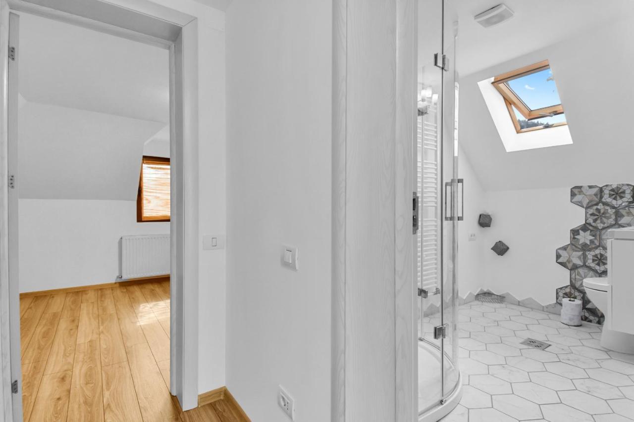 Two Bedrooms Hytta Apartment Sinaia Exteriér fotografie
